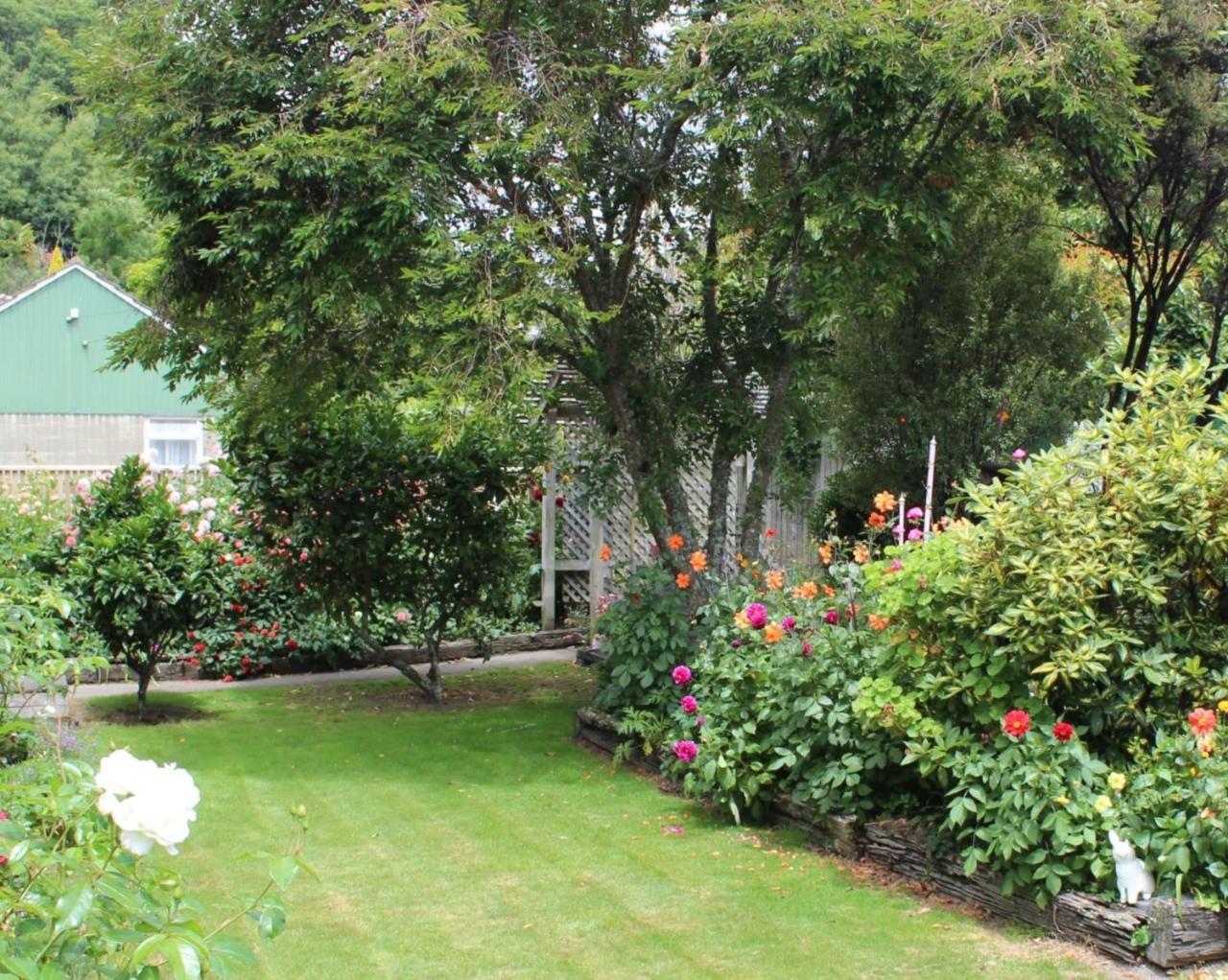 Annick House Bed And Breakfast Nelson Exterior photo